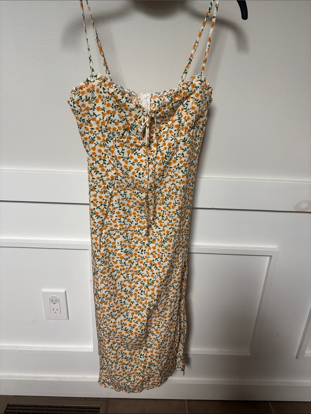 Frenchy Women Ditsy Floral Side Slit Hem Cami Dress size Medium